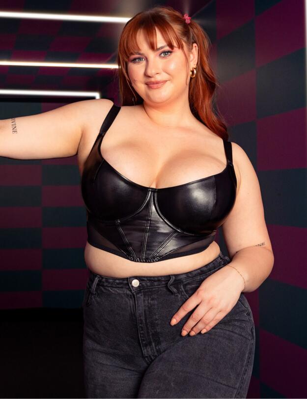 Curvy Kate Storm Scooped Balcony Longline Bra Black