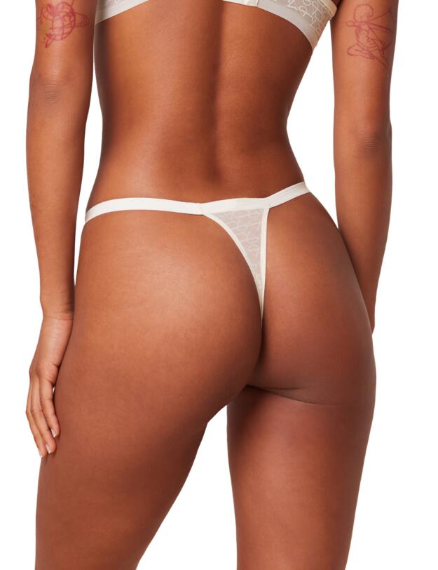 Triumph Signature Sheer Thong Ecru White