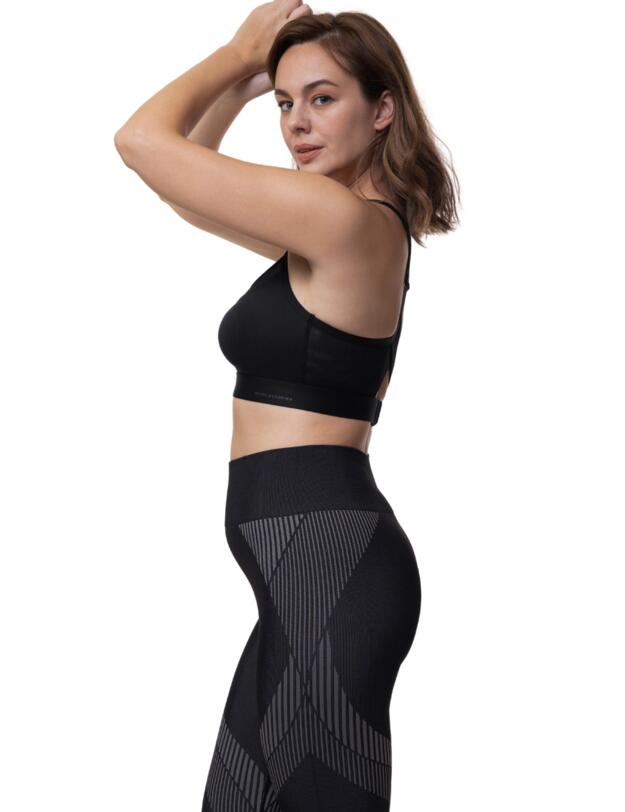 Dorina Motion Lightly Padded Sports Bra Black 