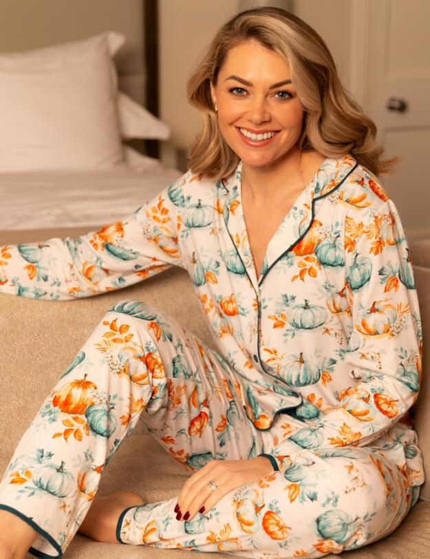 Cyberjammies Goldie Pumpkin Printed Jersey Pyjama Top Cream Mix
