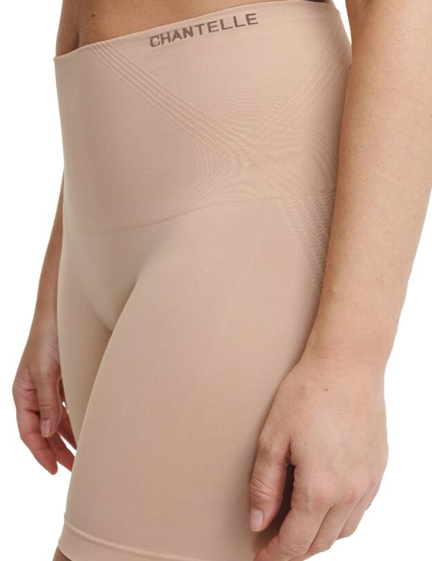 Chantelle Smooth Comfort Shapewear Biker Shorts Clay Nude