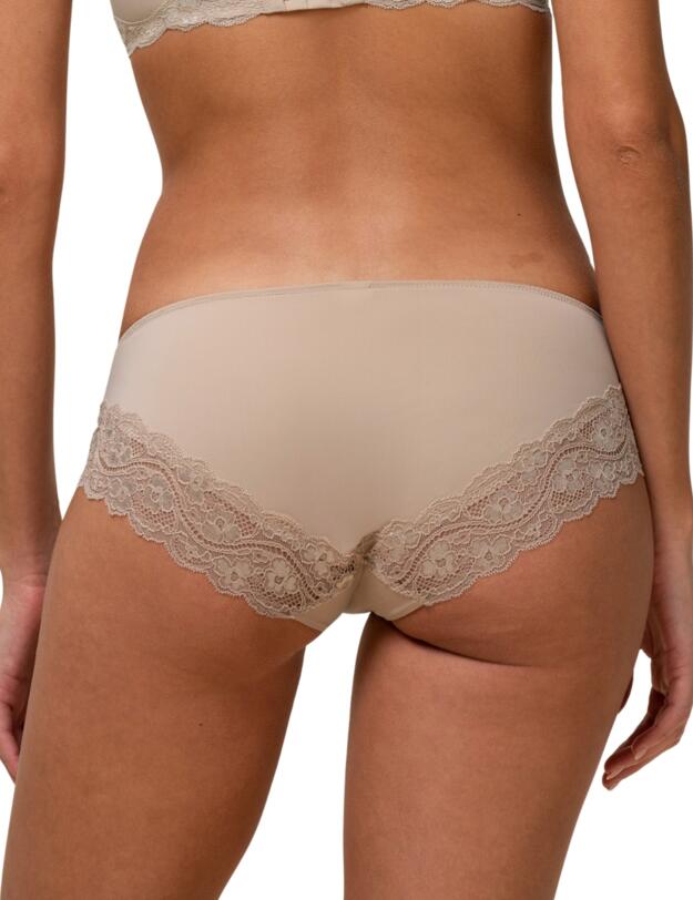  Triumph Lovely Micro Hipster Brief Smooth Skin