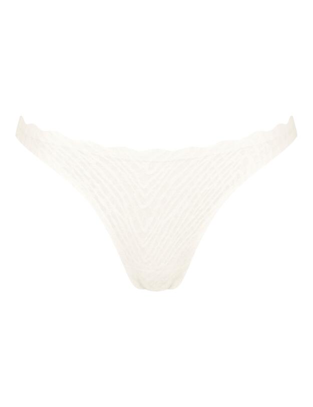 Sloggi Zero Feel Bliss Thong Silk White 