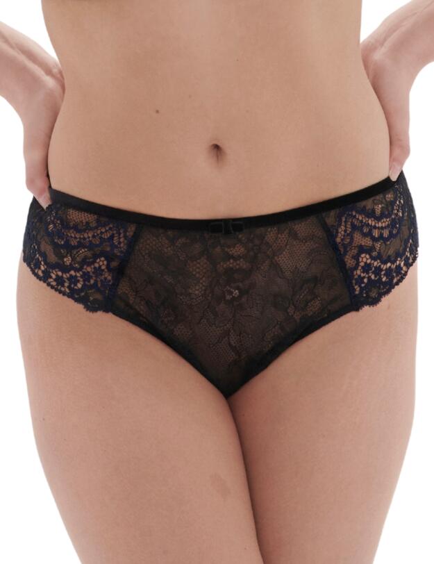 Simone Perele Scenario Brief Black