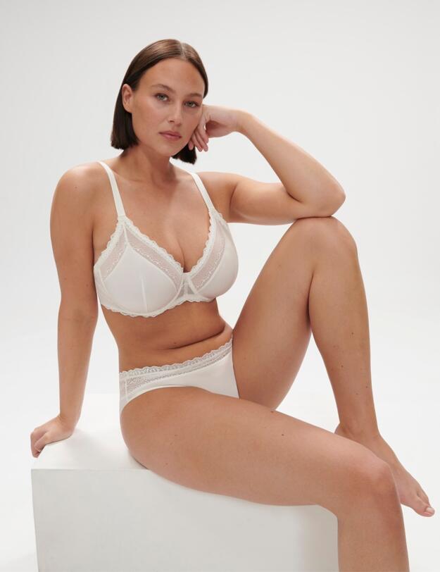 Simone Perele Destinee Plunging Underwired Bra Natural 