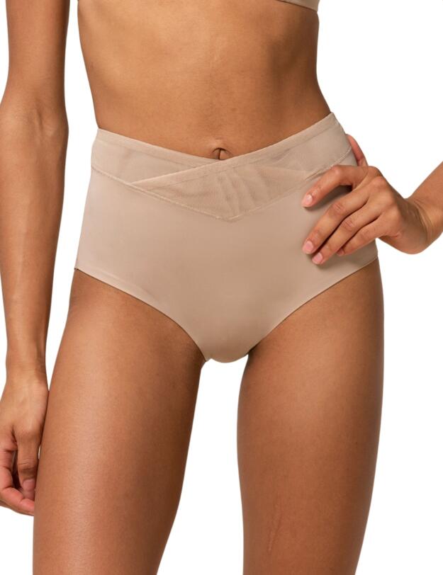 Triumph True Shape Sensation Maxi Brief Smooth Skin 