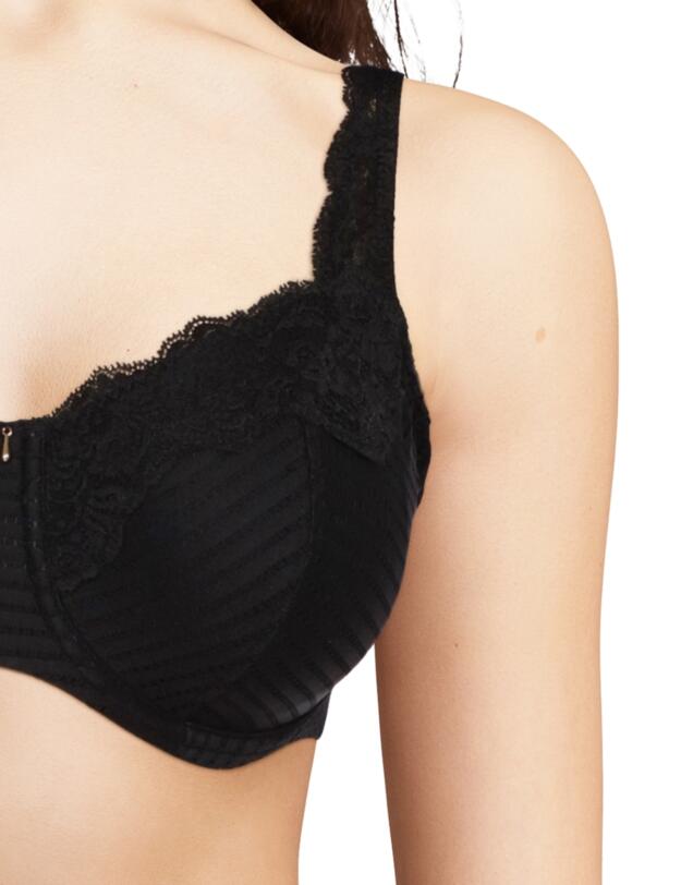 Chantelle Marilyn Covering Bra Black