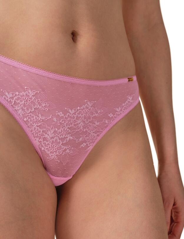 Gossard Glossies Lace Thong Sweet Lilac