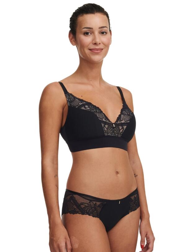 Chantelle Orangerie Dream Non-Wired Support Foam Bra Black