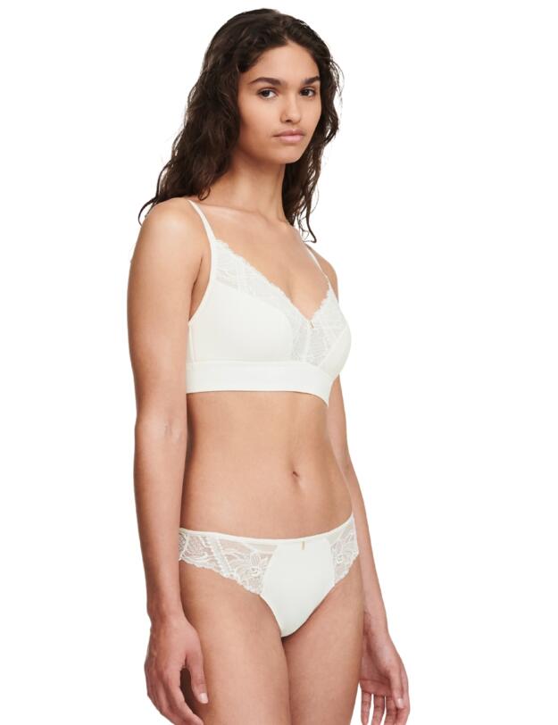Chantelle Orangerie Dream Non-Wired Support Foam Bra Milk