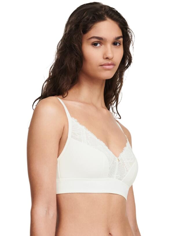 Chantelle Orangerie Dream Non-Wired Support Foam Bra Milk