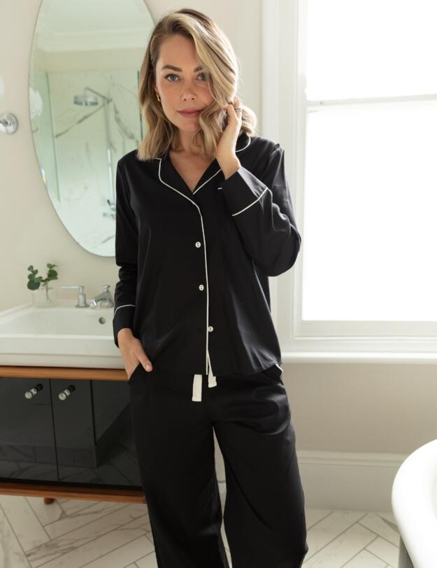 Cyberjammies Hotel Pyjamas Pyjama Set Black