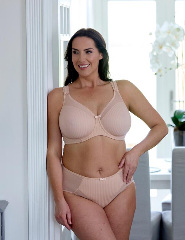 Berlei Beauty Stripe Minimiser Bra Blush