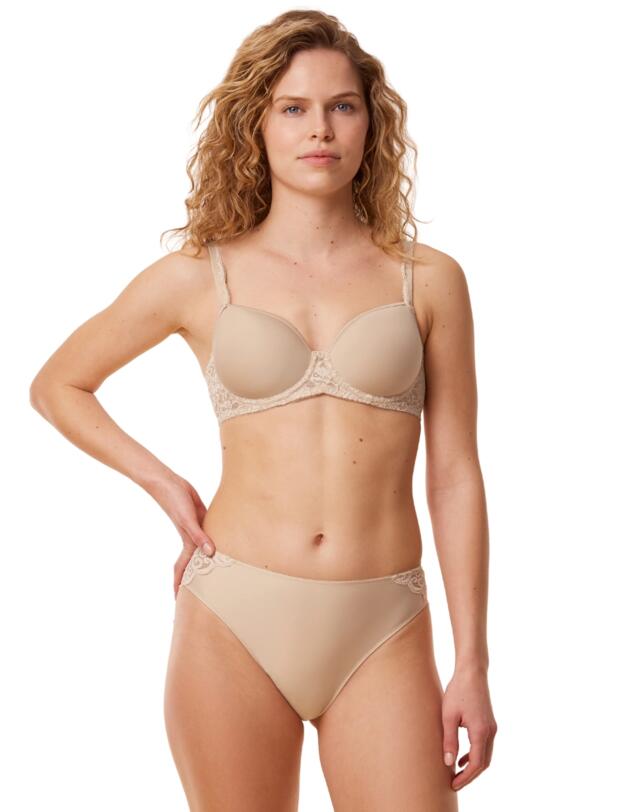 Triumph Amourette Spacer Padded Bra Skin 