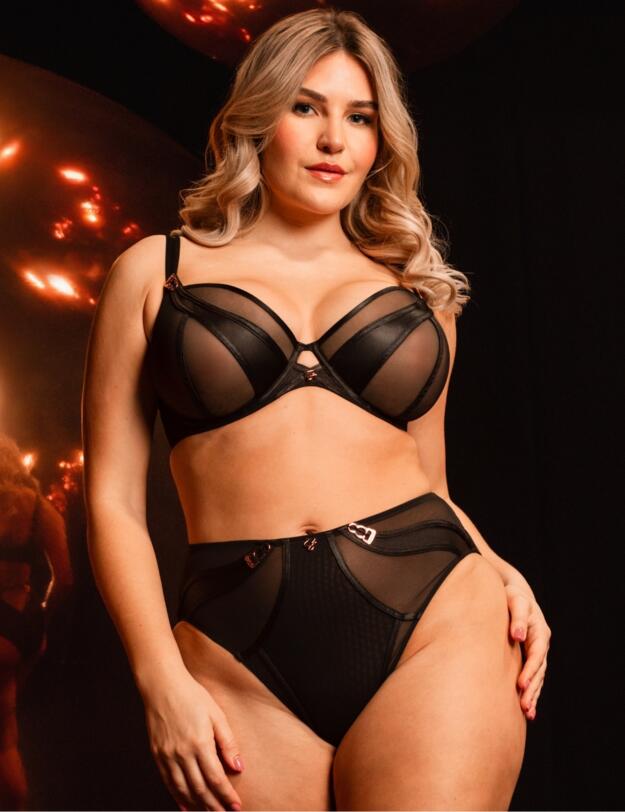 Scantilly by Curvy Kate Suspense Plunge Bra Black 