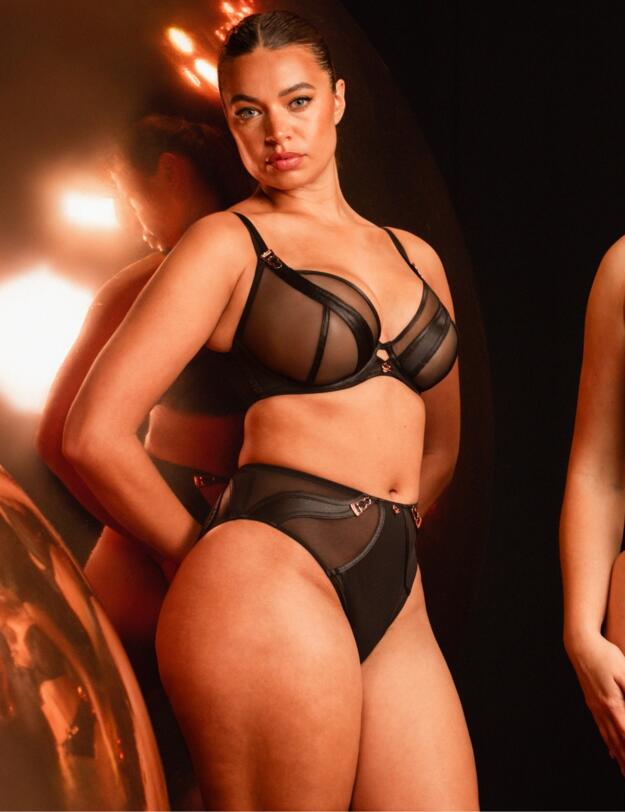 Scantilly by Curvy Kate Suspense Plunge Bra Black 