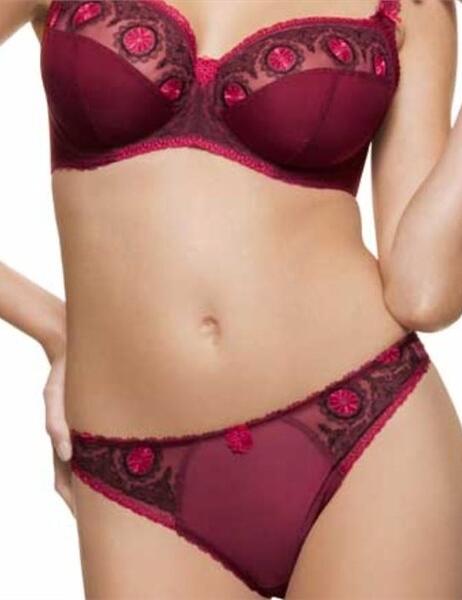 1074  Shannon Thong in Berry 